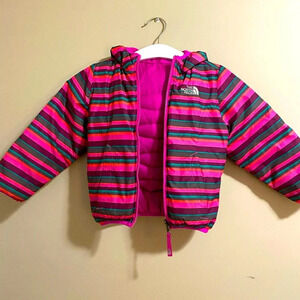 Kids north face winter jacket, XXS size 5, reversible